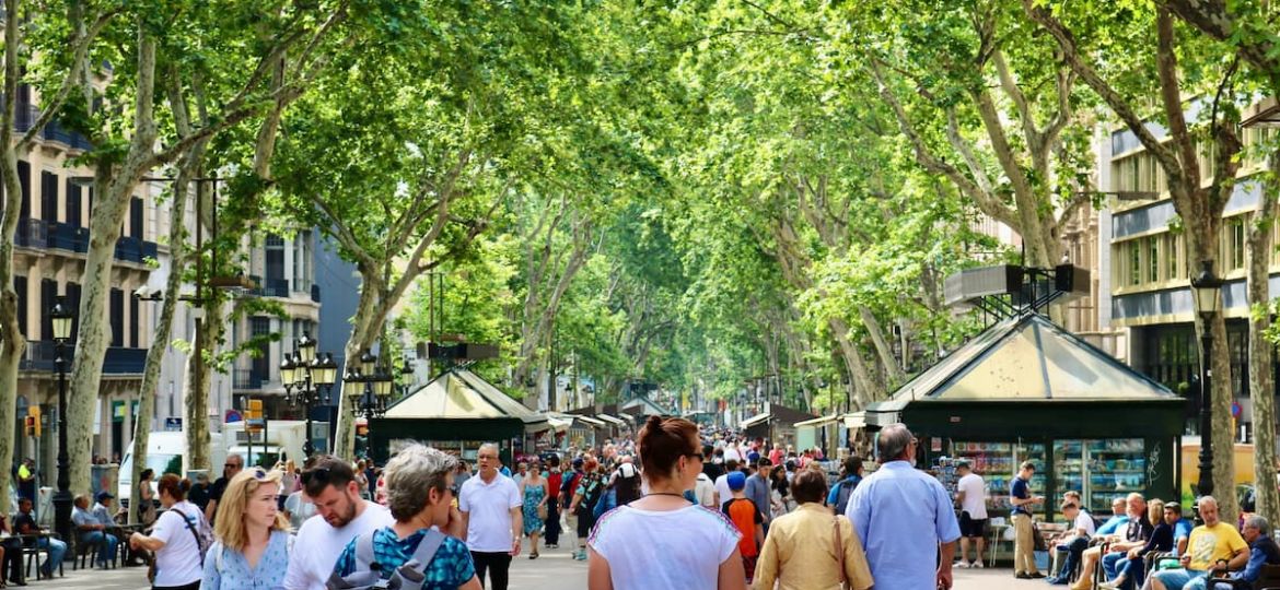 people-ramblas-street